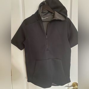 New with tag- UNDER ARMOUR MEN'S SWEATER FLEECE HOODIE -size SM